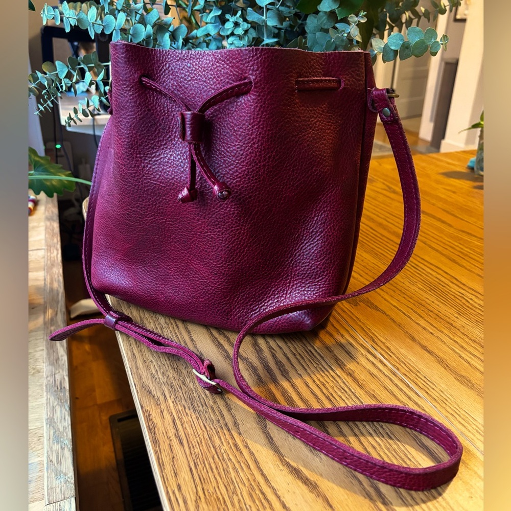Portland Leather Goods Large Bucket Bag